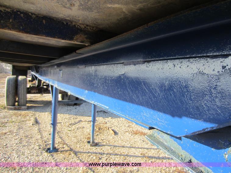 image for item A5646 1962 Lufkin 27' end dump trailer