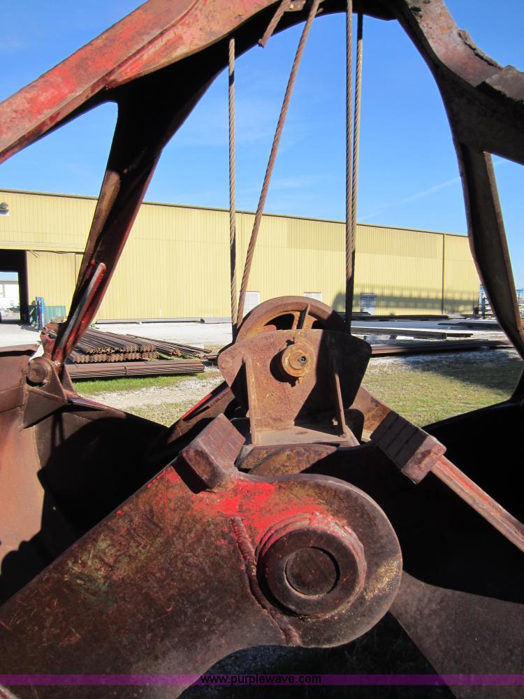 image for item A5653 1969 American 5299C drag line