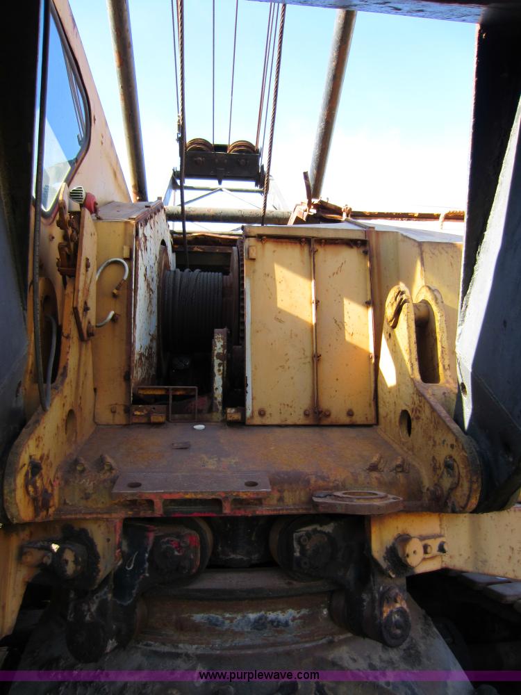 image for item A5653 1969 American 5299C drag line