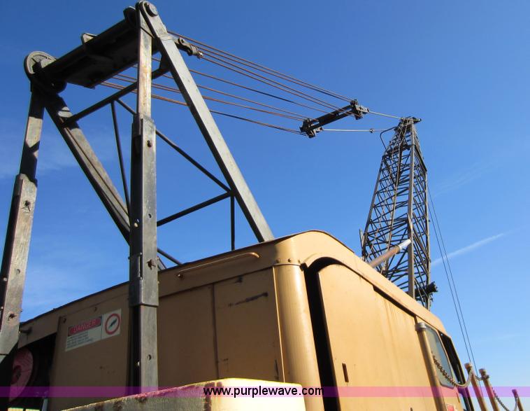 image for item A5653 1969 American 5299C drag line