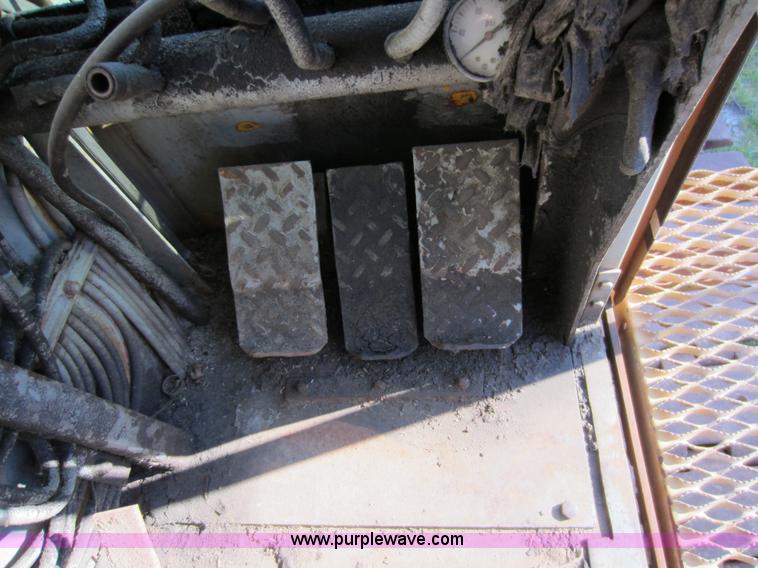 image for item A5653 1969 American 5299C drag line