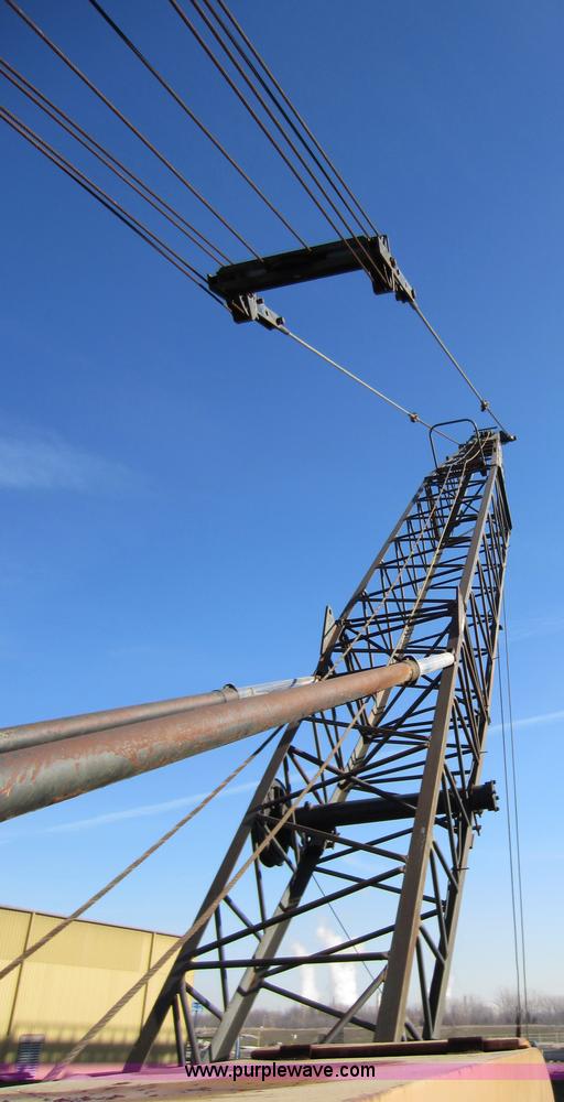 image for item A5653 1969 American 5299C drag line