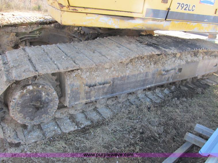 image for item B2581 1987 John Deere 792LC excavator