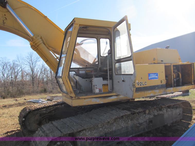 image for item B2581 1987 John Deere 792LC excavator