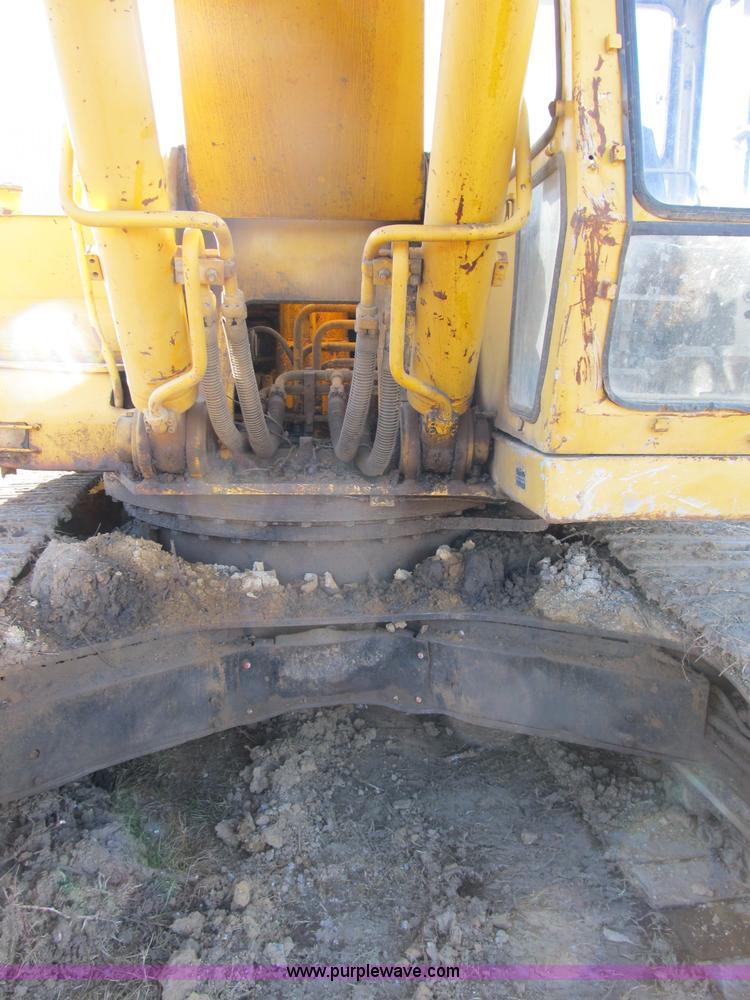 image for item B2581 1987 John Deere 792LC excavator