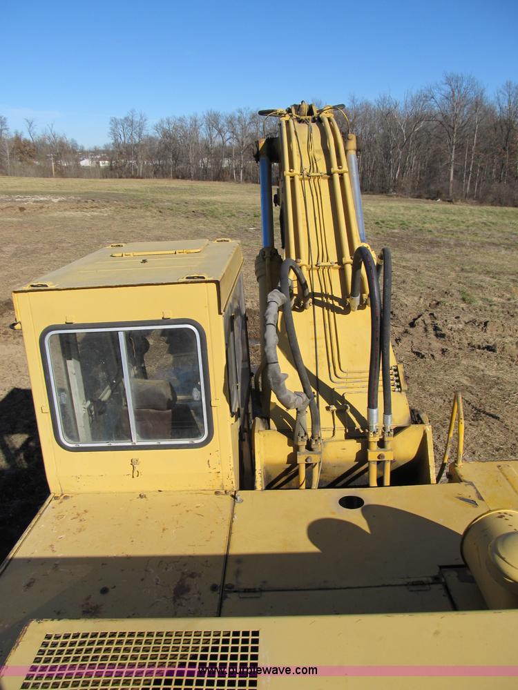 image for item B2581 1987 John Deere 792LC excavator