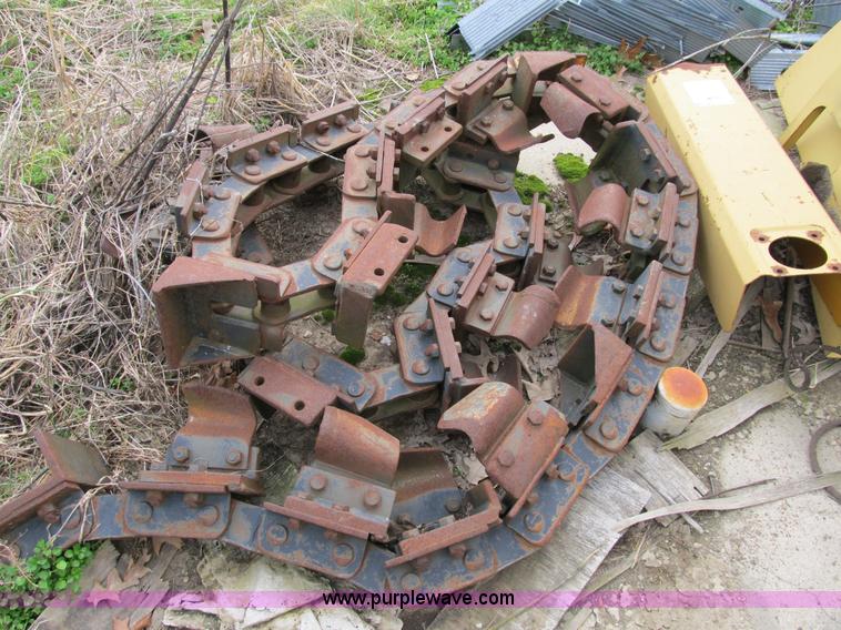 image for item B2583 1974 Vermeer T600C trencher