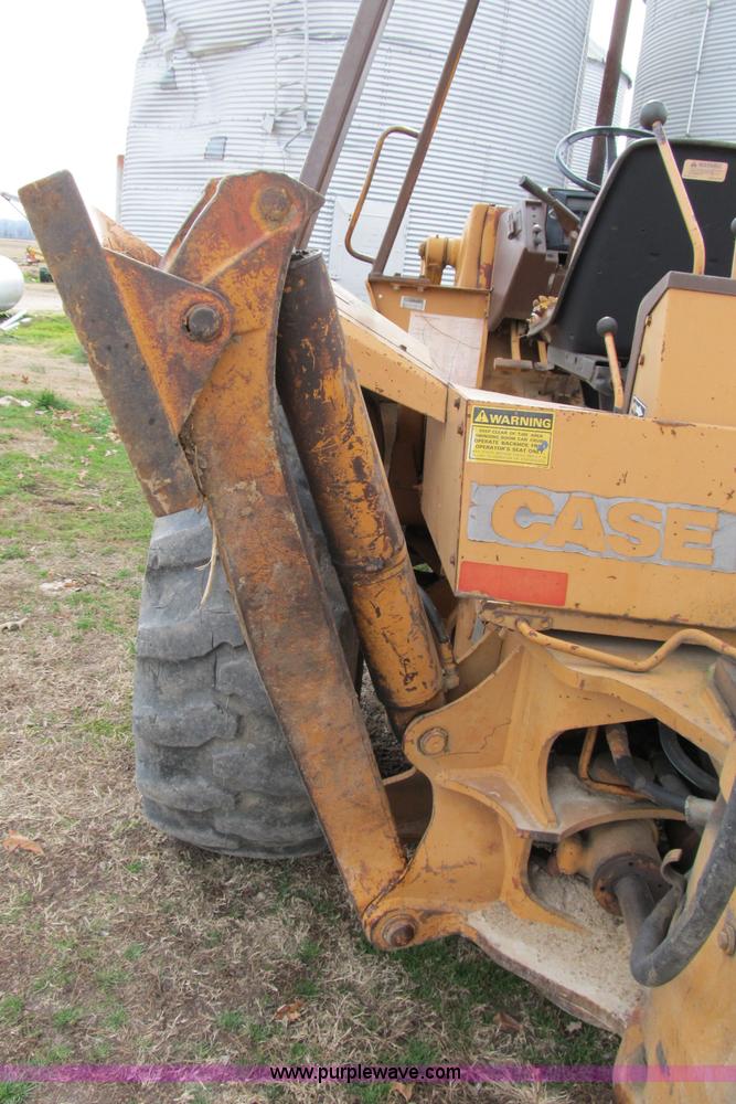 image for item B2584 1987 Case 580 Super E loader backhoe
