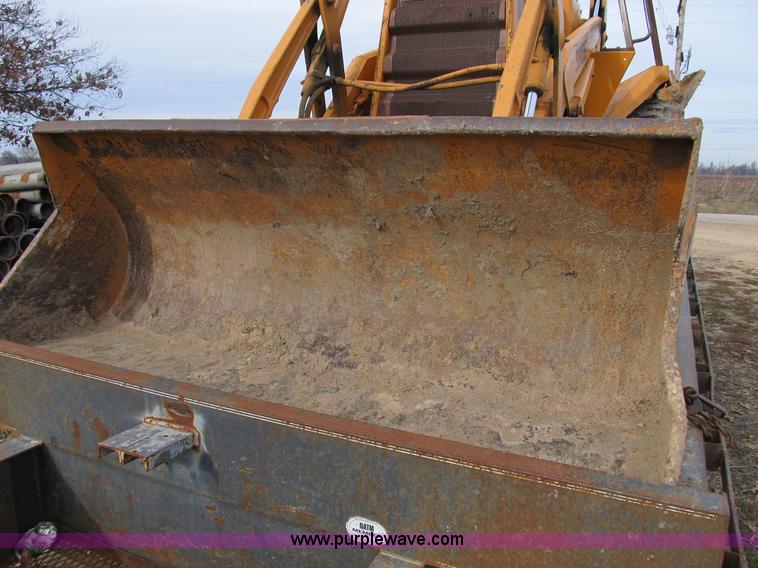 image for item B2584 1987 Case 580 Super E loader backhoe