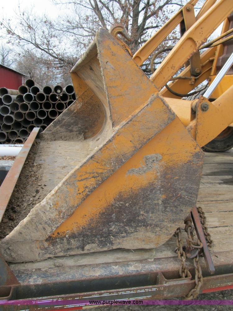 image for item B2584 1987 Case 580 Super E loader backhoe