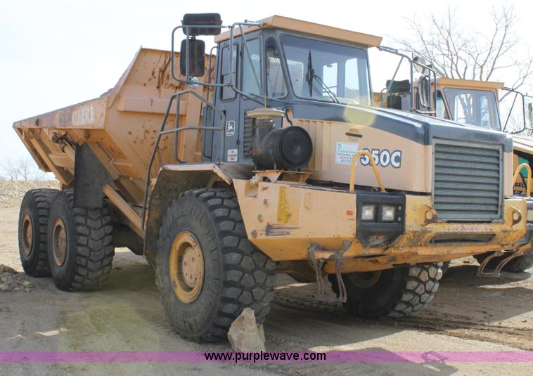 image for item B8781 2000 John Deere 350C 6x6 articulating dump truck