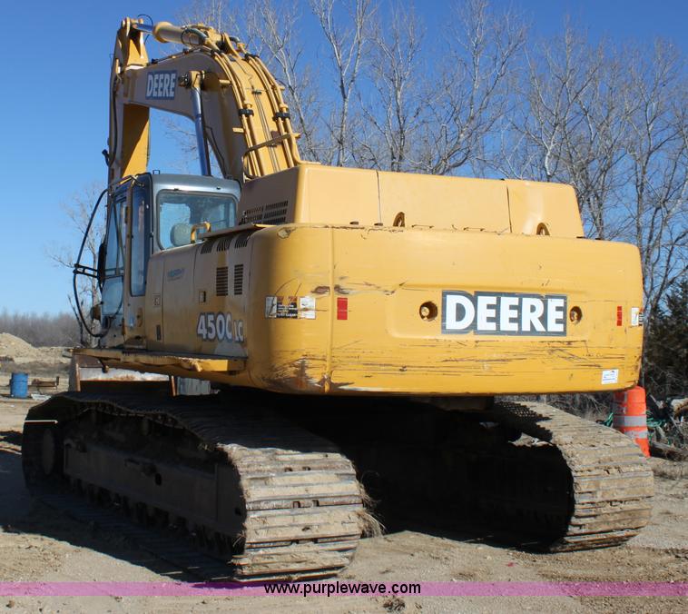 image for item B8782 2004 John Deere 450C-LC excavator