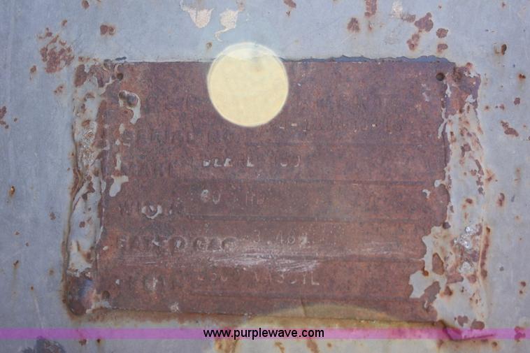 image for item B8782 2004 John Deere 450C-LC excavator