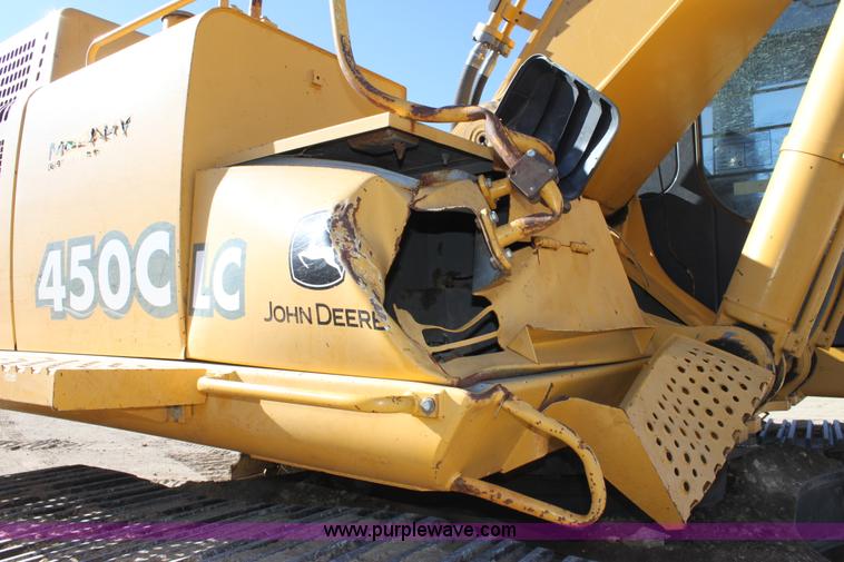 image for item B8782 2004 John Deere 450C-LC excavator