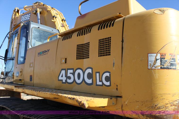 image for item B8782 2004 John Deere 450C-LC excavator