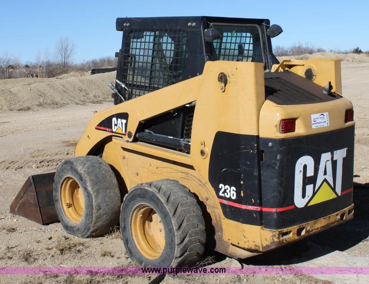 image for item B8783 Caterpillar 236 skid steer