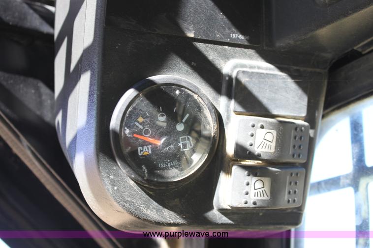 image for item B8783 Caterpillar 236 skid steer