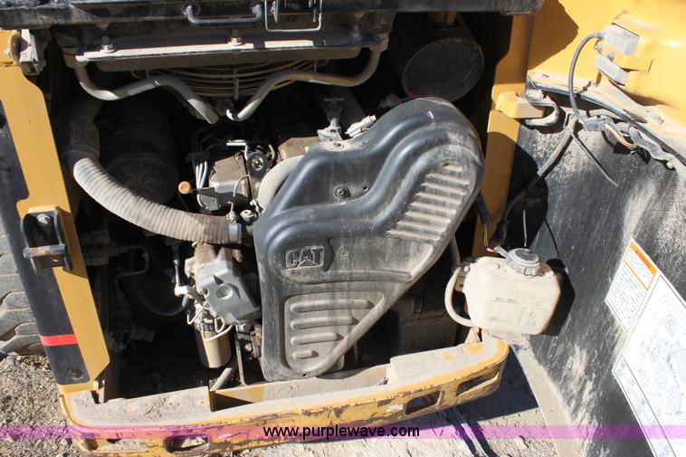 image for item B8783 Caterpillar 236 skid steer