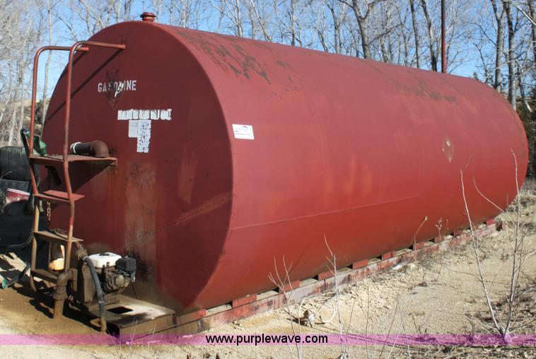 image for item B8789 8,000 gallon fuel tank on skids