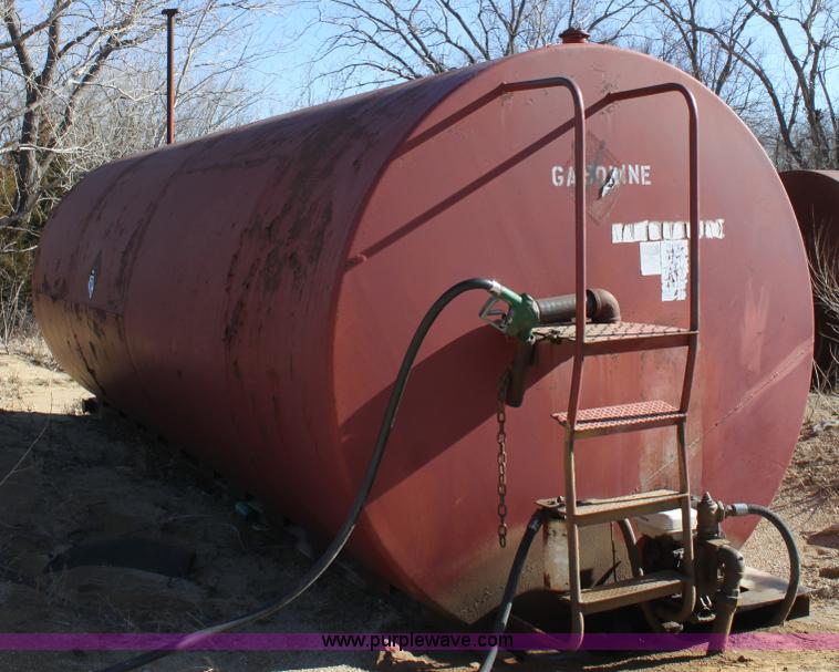 image for item B8789 8,000 gallon fuel tank on skids