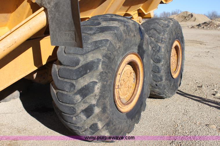 image for item B8793 Bell B35C 6x6 articulating dump truck