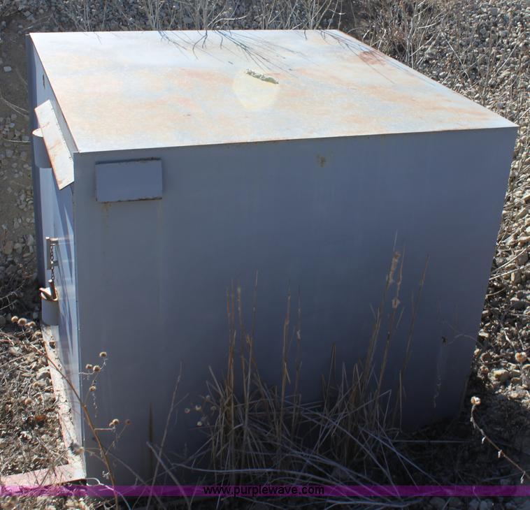 image for item B8832 Explosives container