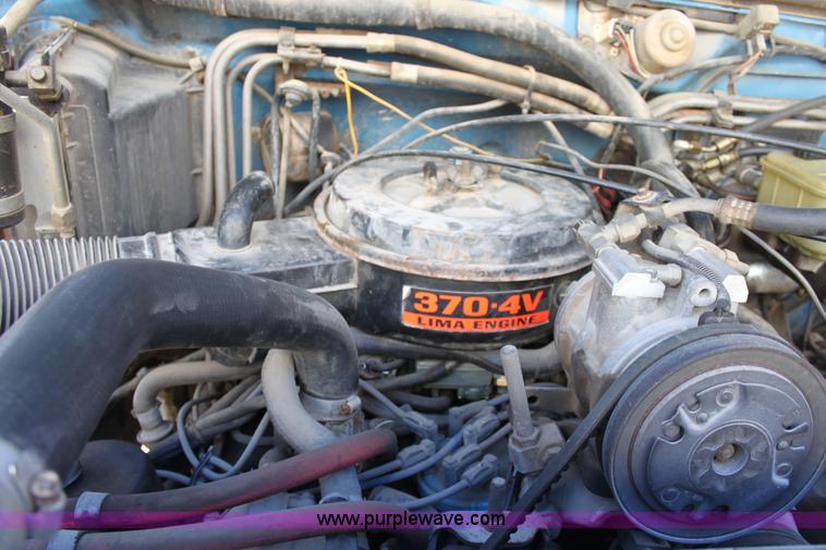 image for item B8842 1986 Ford F700 dump truck