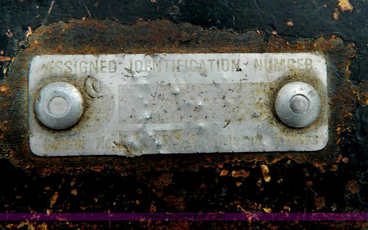 image for item C9485 1997 tilt bed trailer