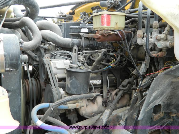 image for item D8700 1998 Ford F700 dump truck