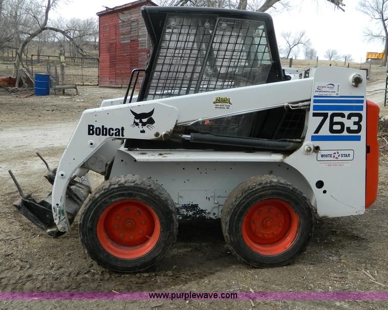 image for item D8709 2002 Bobcat 763 skid steer