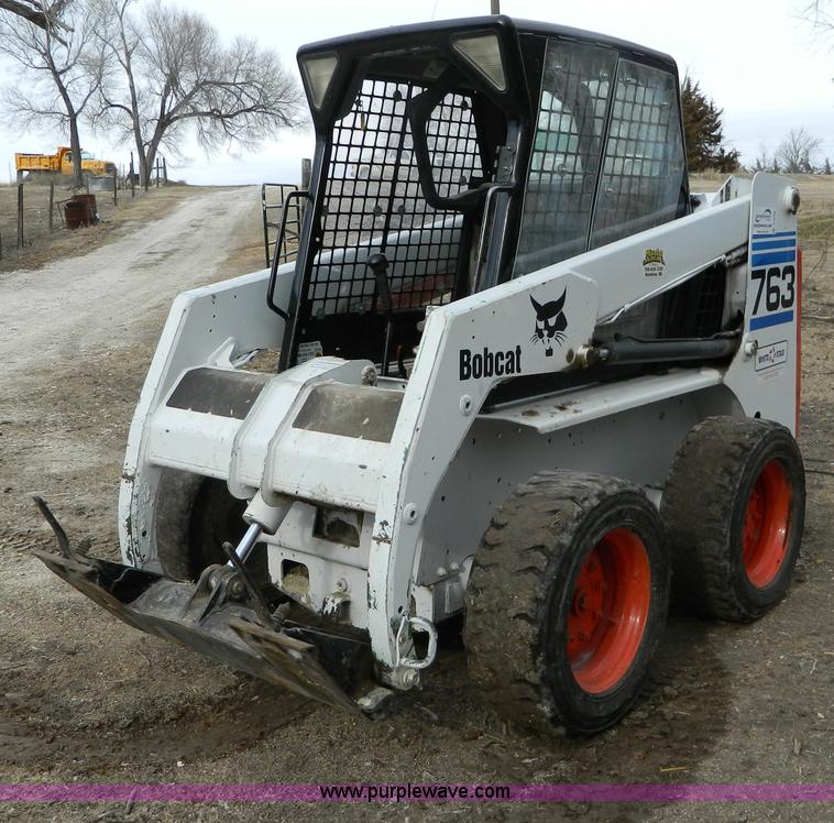 image for item D8709 2002 Bobcat 763 skid steer