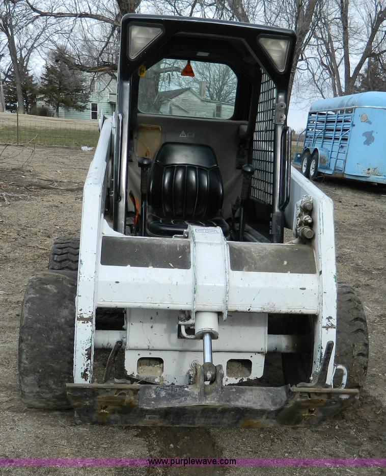 image for item D8709 2002 Bobcat 763 skid steer