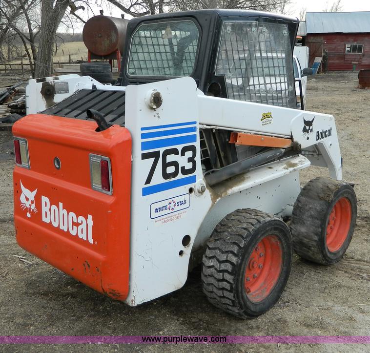 image for item D8709 2002 Bobcat 763 skid steer