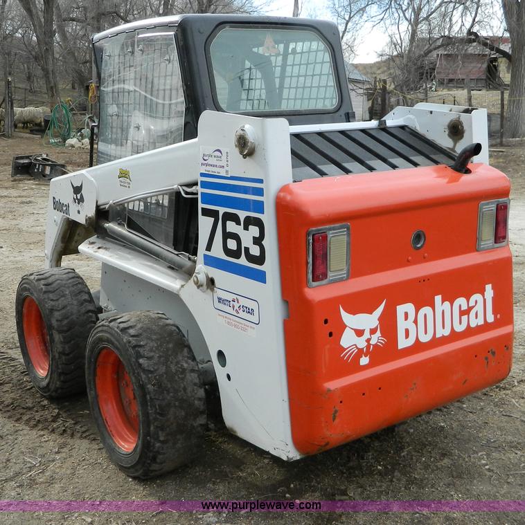 image for item D8709 2002 Bobcat 763 skid steer