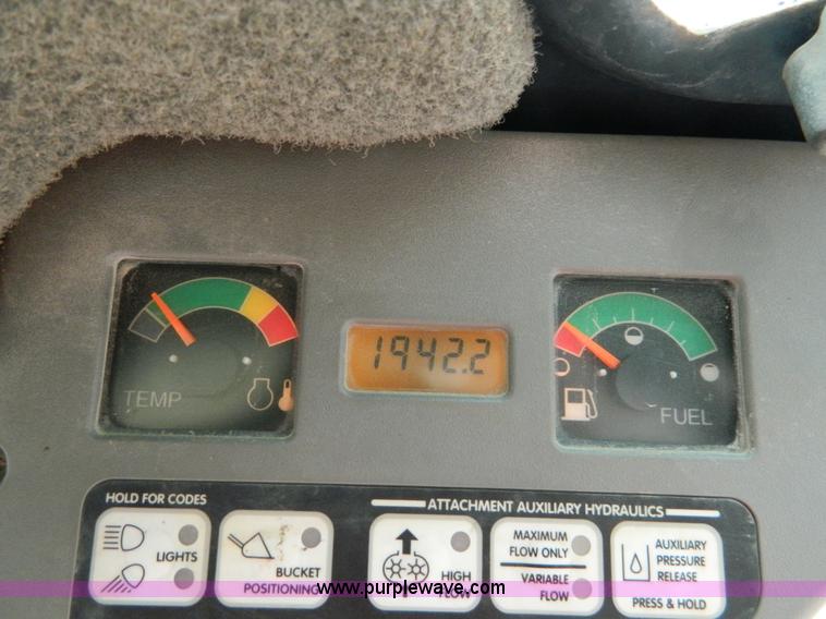 image for item D8709 2002 Bobcat 763 skid steer