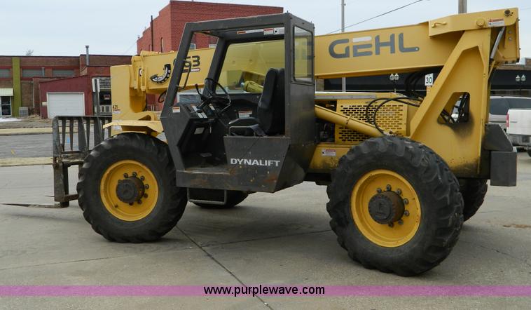 image for item D8728 1998 Gehl 663D rough terrain forklift truck