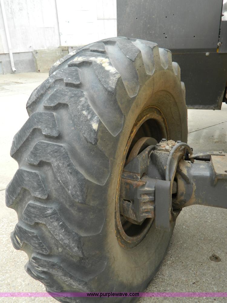 image for item D8728 1998 Gehl 663D rough terrain forklift truck