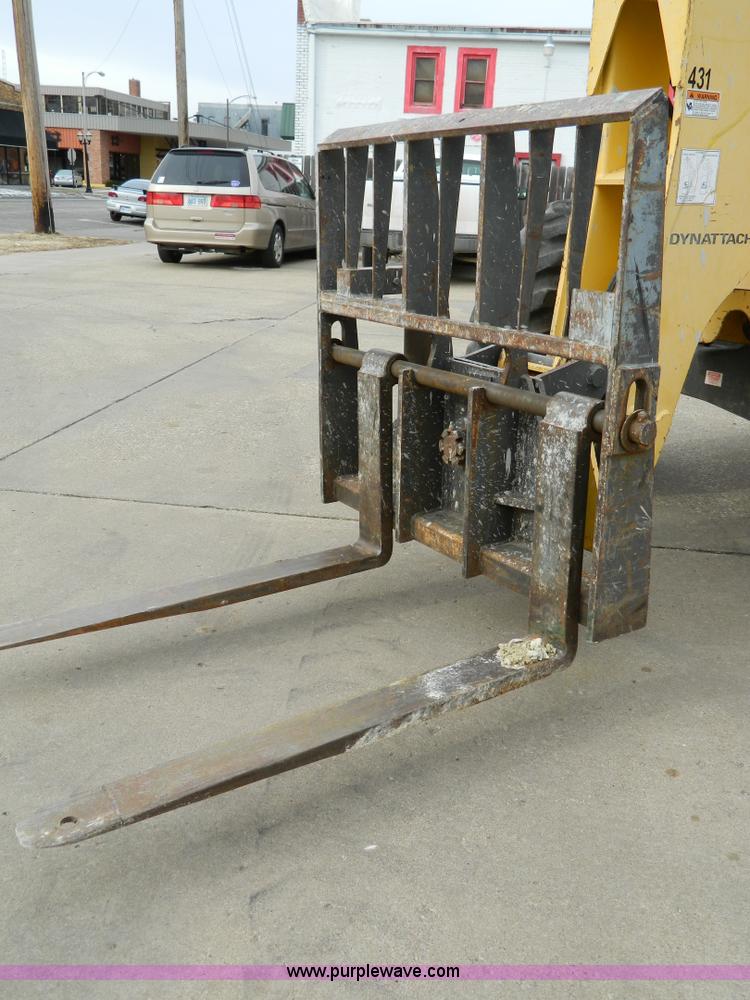 image for item D8728 1998 Gehl 663D rough terrain forklift truck