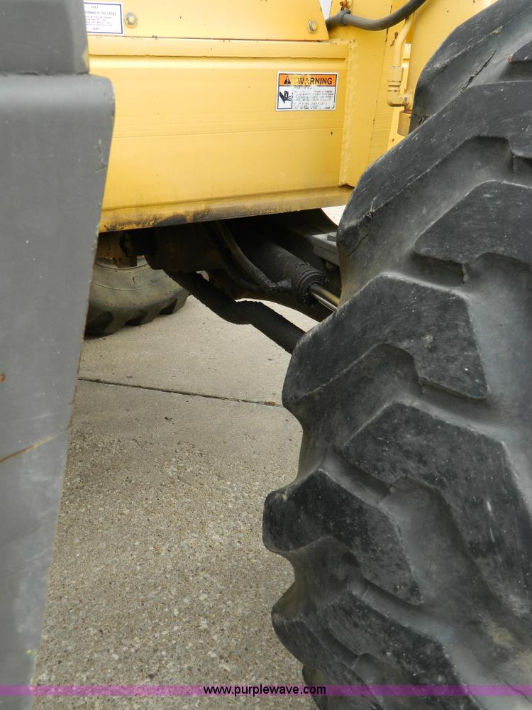 image for item D8728 1998 Gehl 663D rough terrain forklift truck