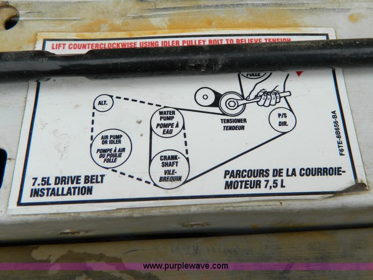 image for item D8732 1997 Ford F350 crew cab pickup truck