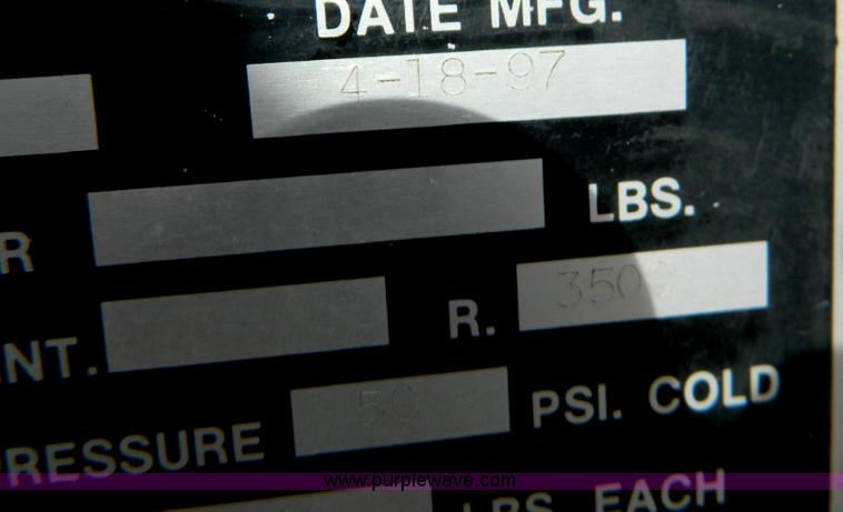 image for item D8733 1997 W-W enclosed trailer