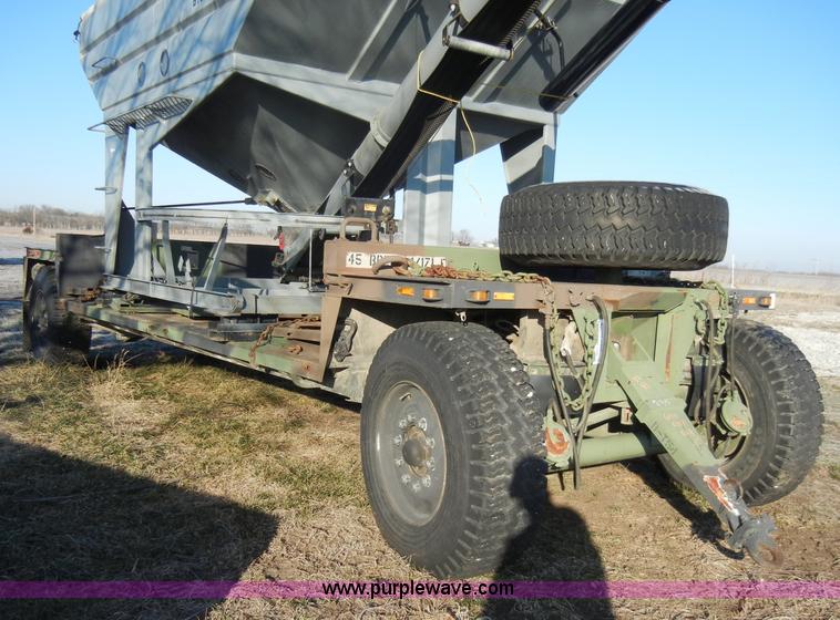image for item A3441 Southwestern Mobility M989A1 trailer