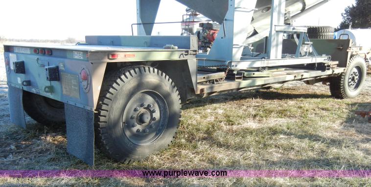 image for item A3441 Southwestern Mobility M989A1 trailer
