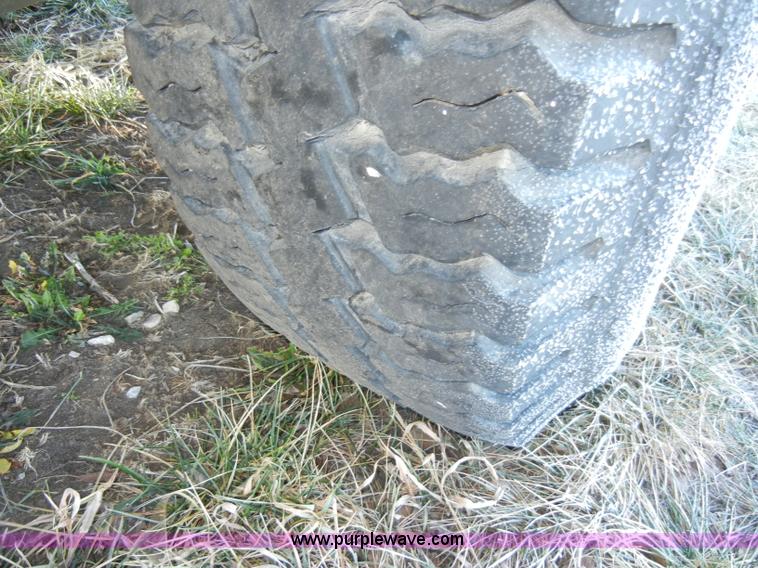 image for item A3441 Southwestern Mobility M989A1 trailer