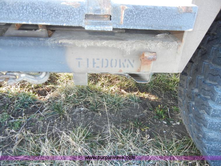 image for item A3441 Southwestern Mobility M989A1 trailer