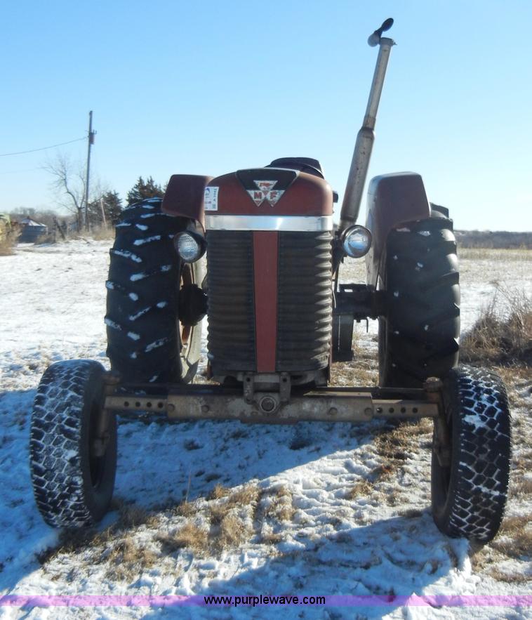 image for item A3443 1962 Massey-Ferguson MF90 tractor