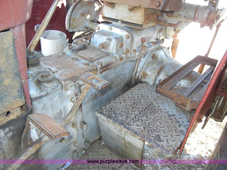 image for item A3443 1962 Massey-Ferguson MF90 tractor