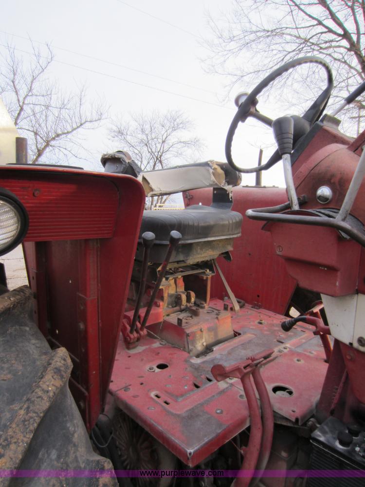 image for item A5632 International 766 tractor