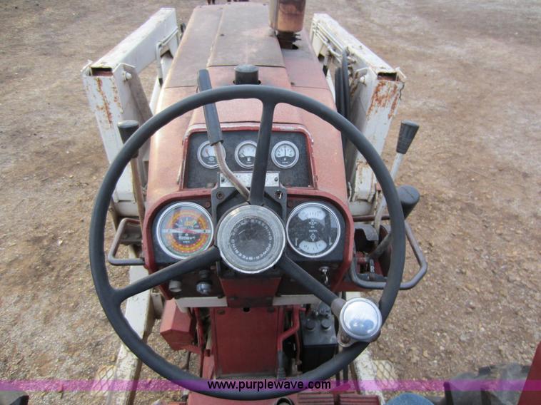 image for item A5632 International 766 tractor
