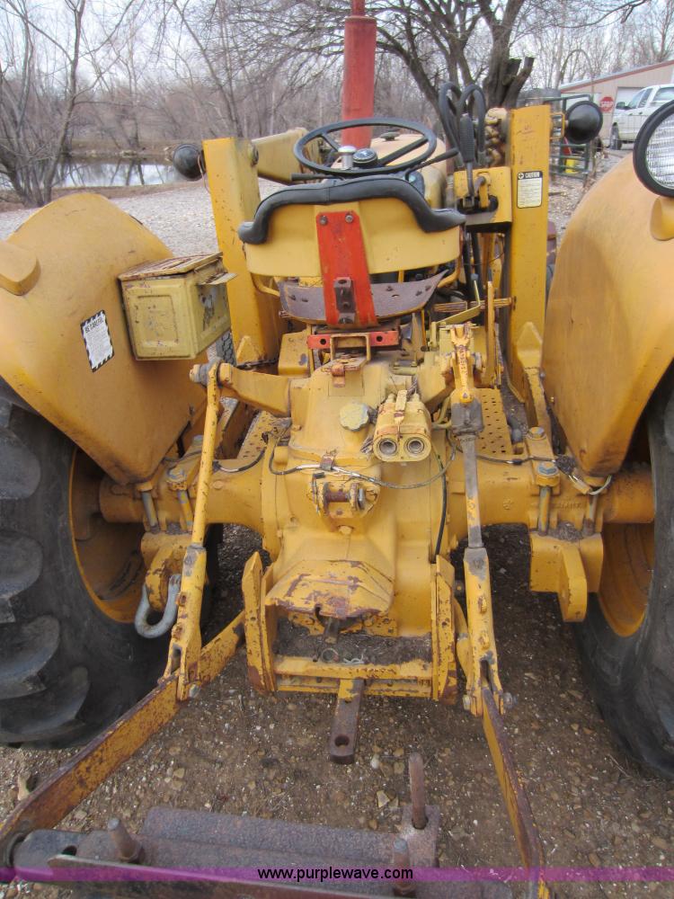 image for item A5633 John Deere 300 tractor